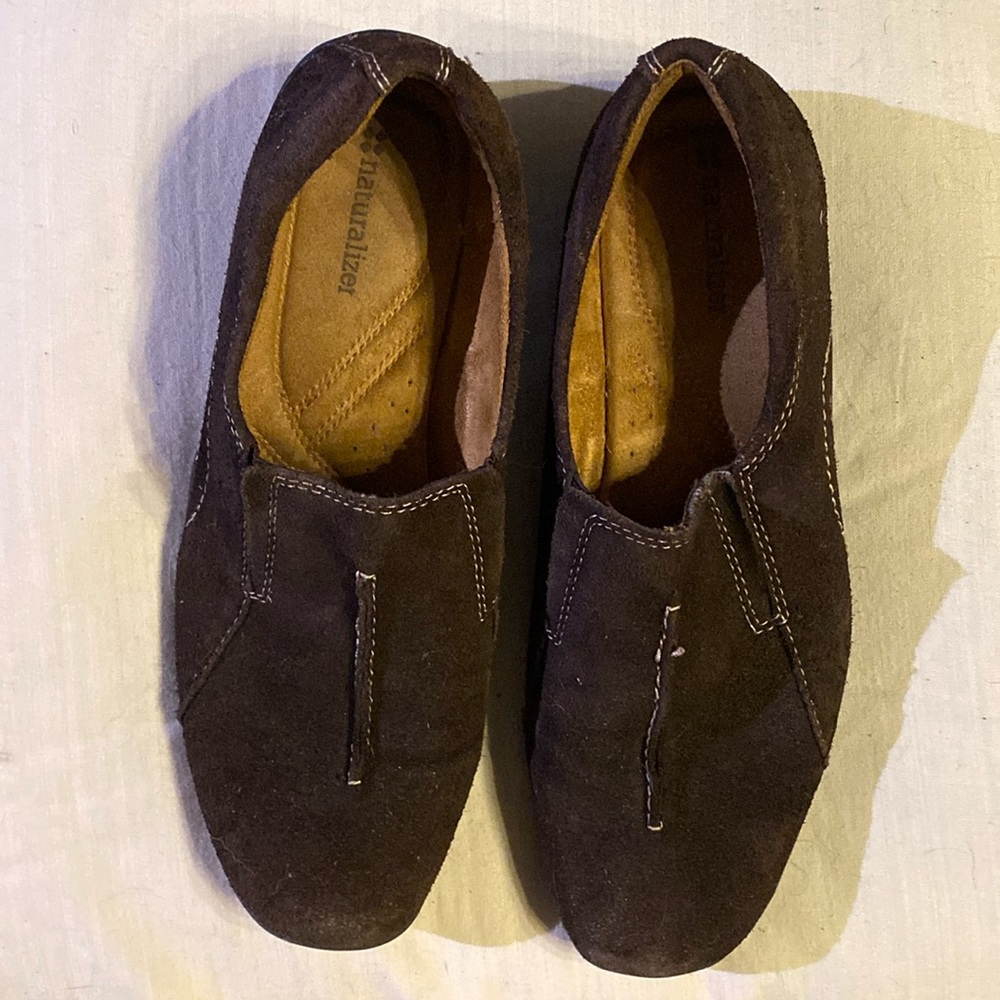 Naturalizer brown suede women’s shoes size 8.5